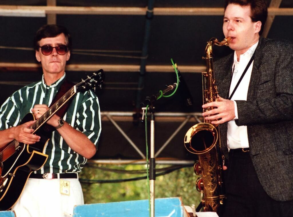 Richard Ring avec Harry Allen (sax) à la Grande Parade 1992 — photo Gérard Demonchy